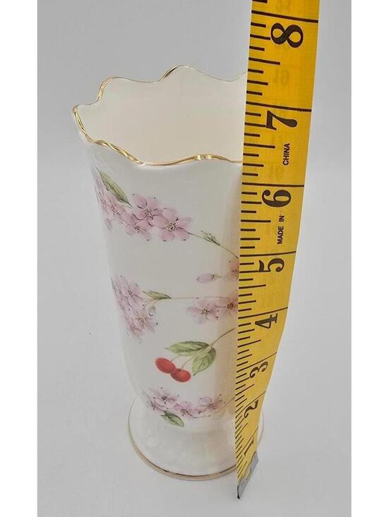 Aynsley Bone China Vase Vintage - Etsy Vintage Aynsley Cherry Blossom Fine Pattern Bone China Vase With Gold Trim 6.5\